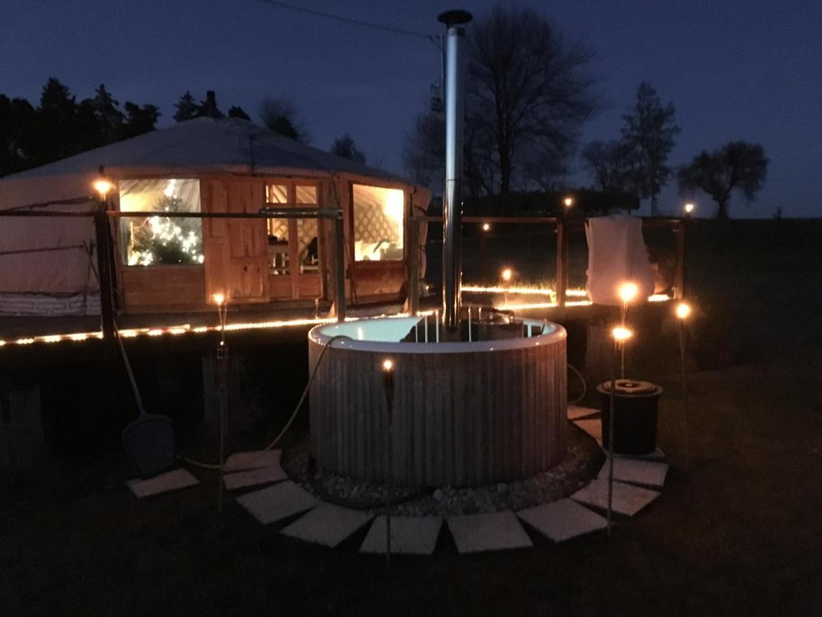 Готель Glamping Abruzzo - The Yurt Catignano Екстер'єр фото